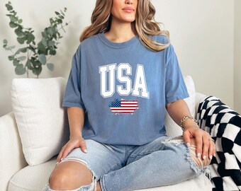 Retro USA Est 1776 Shirt, 4th of July T-Shirt, America Flag Tee, Stars and Stripes Shirt, Patriotic Women Shirt, Vintage USA Graphic Tee