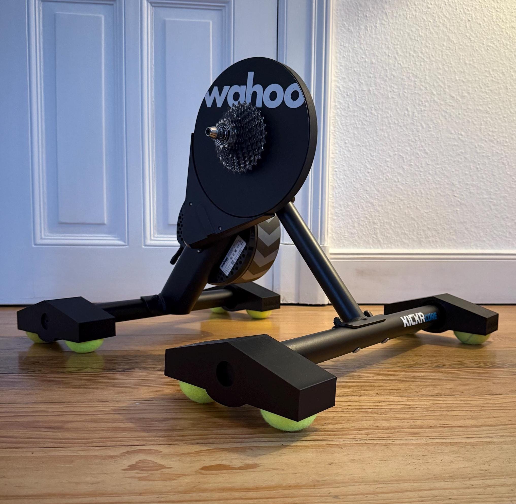Wahoo Kickr Used Turbo Trainer Wahoo Kickr Smart Turbo Trainer WFBKTR122  For Sale Online UK