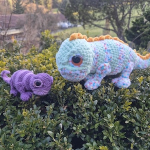 Yuki the chameleon crochet pattern