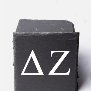 Delta Zeta Schiefer Untersetzer (4)| DZ Untersetzer | Benutzerdefinierte Sorority Geschenke | Griechische Lebensgeschenke | College Geschenke | Offiziel lizensiertes Zubehör