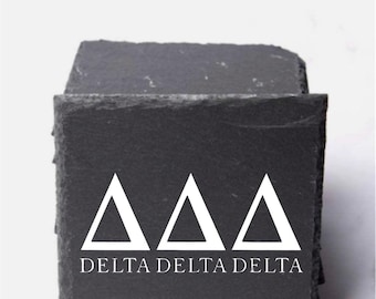 Sottobicchieri Delta Delta Delta Slate (4) / Sottobicchieri Tri Delt / Regali personalizzati per le confraternite / Vita greca / Regali per il college / Accessori con licenza ufficiale