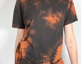 Camiseta tie-dye blanqueada - Camiseta negra reciclada con teñido inverso