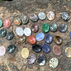 Healing Crystal Worry Stone, Natural Stress Relief Stone for Anxiety, Meditation & Relaxation