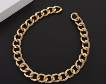 Matte chunky Cuban chain, metal chain, suitable for DIY projects.