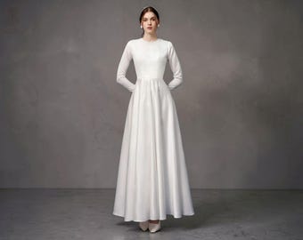 Vestido de novia de corte A con mangas largas: Vestido de novia minimalista y elegante