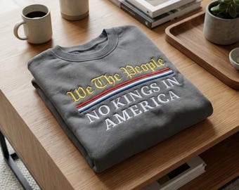 Sudadera bordada "We The People", sudadera con capucha "No Kings In America", top patriótico rojo, blanco y azul, regalo del Movimiento Libertad, camiseta de EE. UU.
