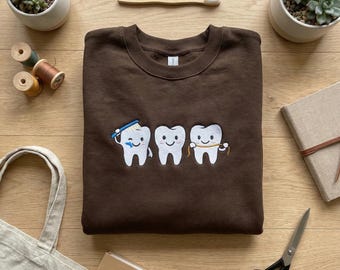 Sweat-shirt brodé Happy Teeth, sweat à capuche d'hygiéniste dentaire, vêtements de dentiste mignons, cadeau de remise des diplômes de l'école dentaire, haut pour assistant dentaire