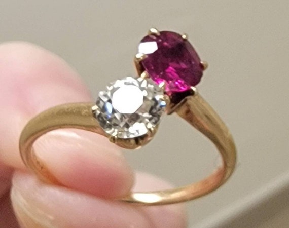 Outstanding Toi et Moi Antique Ruby and Old Cut D… - image 4