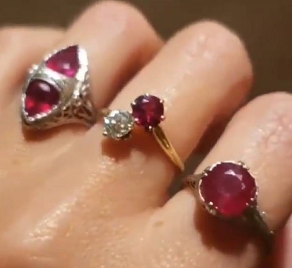 Gorgeous 2.50ctw Ruby Solitaire Ring set in 14k W… - image 3