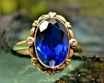 Sale! Lovely Antique Spinel and Rose Cut Diamond Ring in Yellow Gold. Size 5.5