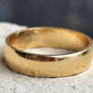 Antique Art Deco 14kt Yellow Gold Wedding Band. Size 6.5
