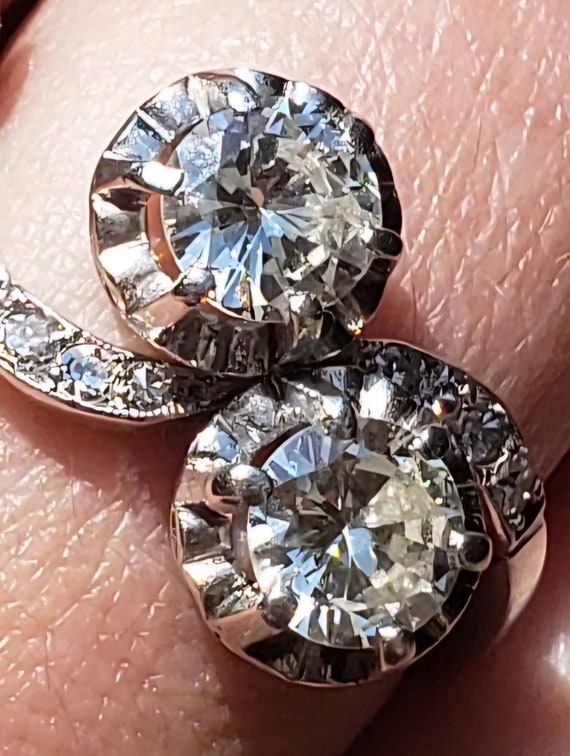 Gorgeous Vintage Toi et Moi Diamond Ring. 1.82 ct… - image 2