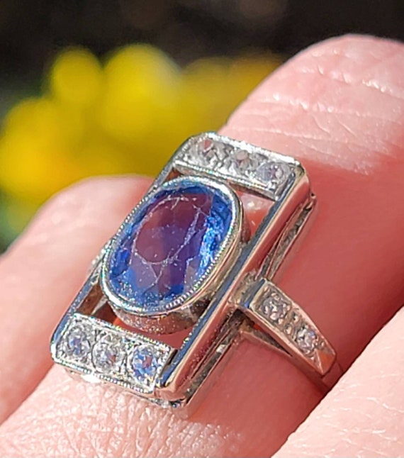 Gorgeous Antique Sapphire and Diamond Ring. Beaut… - image 1
