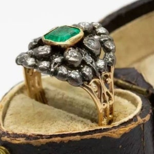 Georgian Emerald and Diamond Antique Ring. Set with mixed metals. Gorgeous!