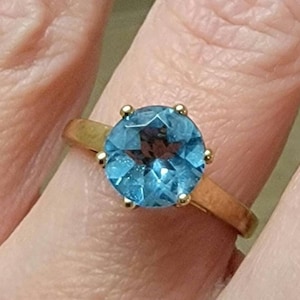 Vintage Yellow Gold Apatite Round Solitaire Ring. Size 6. *SALE!*