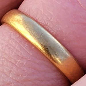 Antique 22kt Yellow Gold Band. Size 5 1/4.