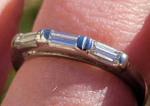 Gorgeous Art Deco Classic Diamond Engagement Ring… - image 8