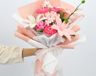 Handgemachter Pfeifenreiniger Blumenstrauß, Rosa & Weiß, personalisierte Geschenkkarte