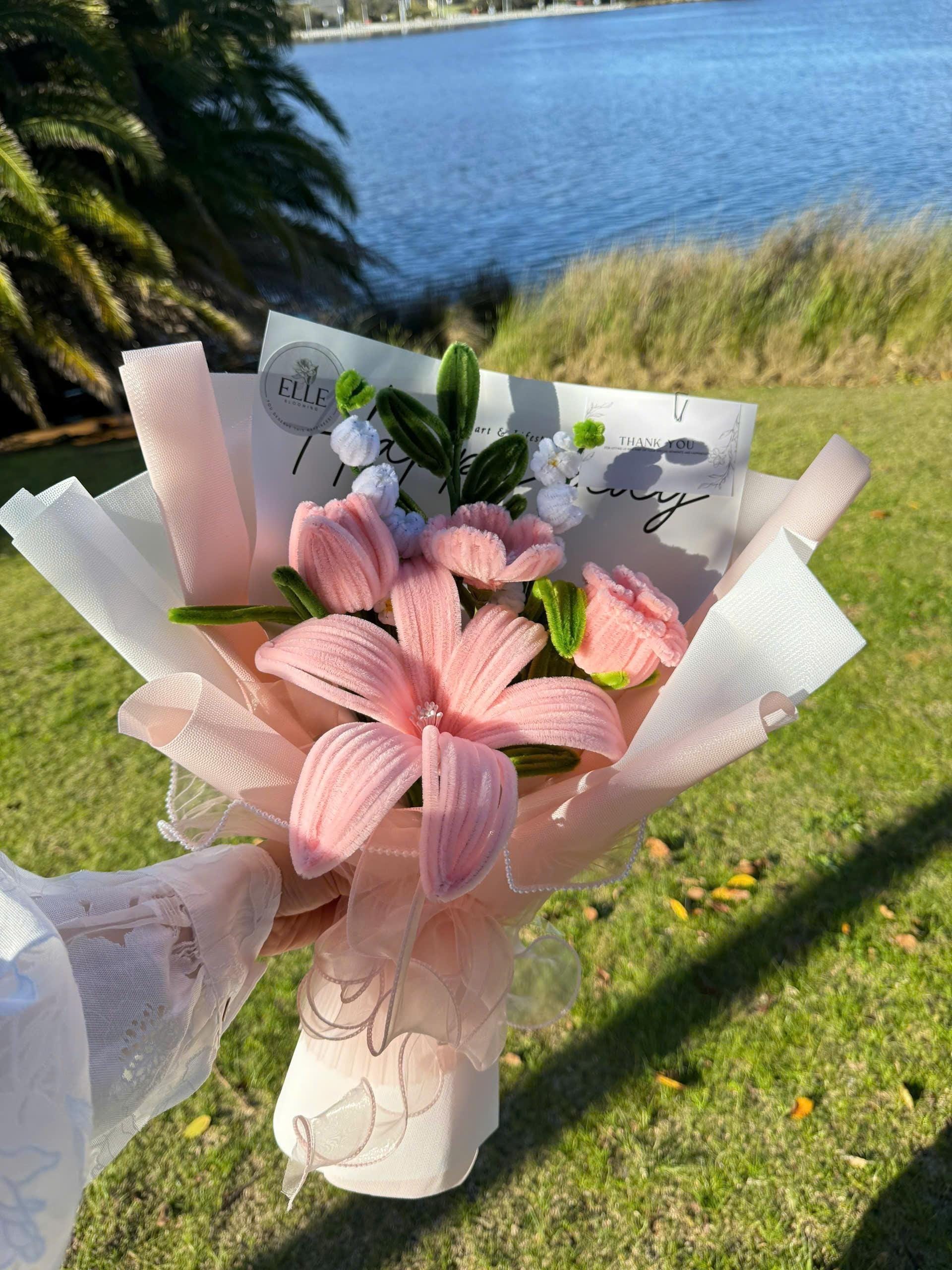 Bouquet Di 11 Tulipani In Legno Dipinti A Mano | MomoMoments, Misti Rosa/Giallo, Altezza 34 Cm, Fiori Finti Olandesi, Regalo