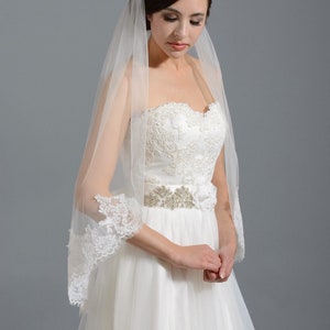 Wedding veil, bridal veil, wedding veil ivory, wedding veil lace trim, alencon lace veil