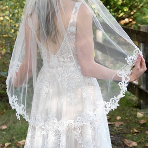 Wedding veil, bridal veil, wedding veil ivory, wedding veil lace, lace bridal veil