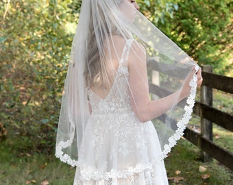 Wedding veil, bridal veil, wedding veil ivory, wedding veil lace trim, venice lace veil