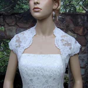 Wedding bolero, lace bolero, wedding jacket, bridal bolero, white lace bolero, cap sleeve, keyhole back, alencon lace image 3