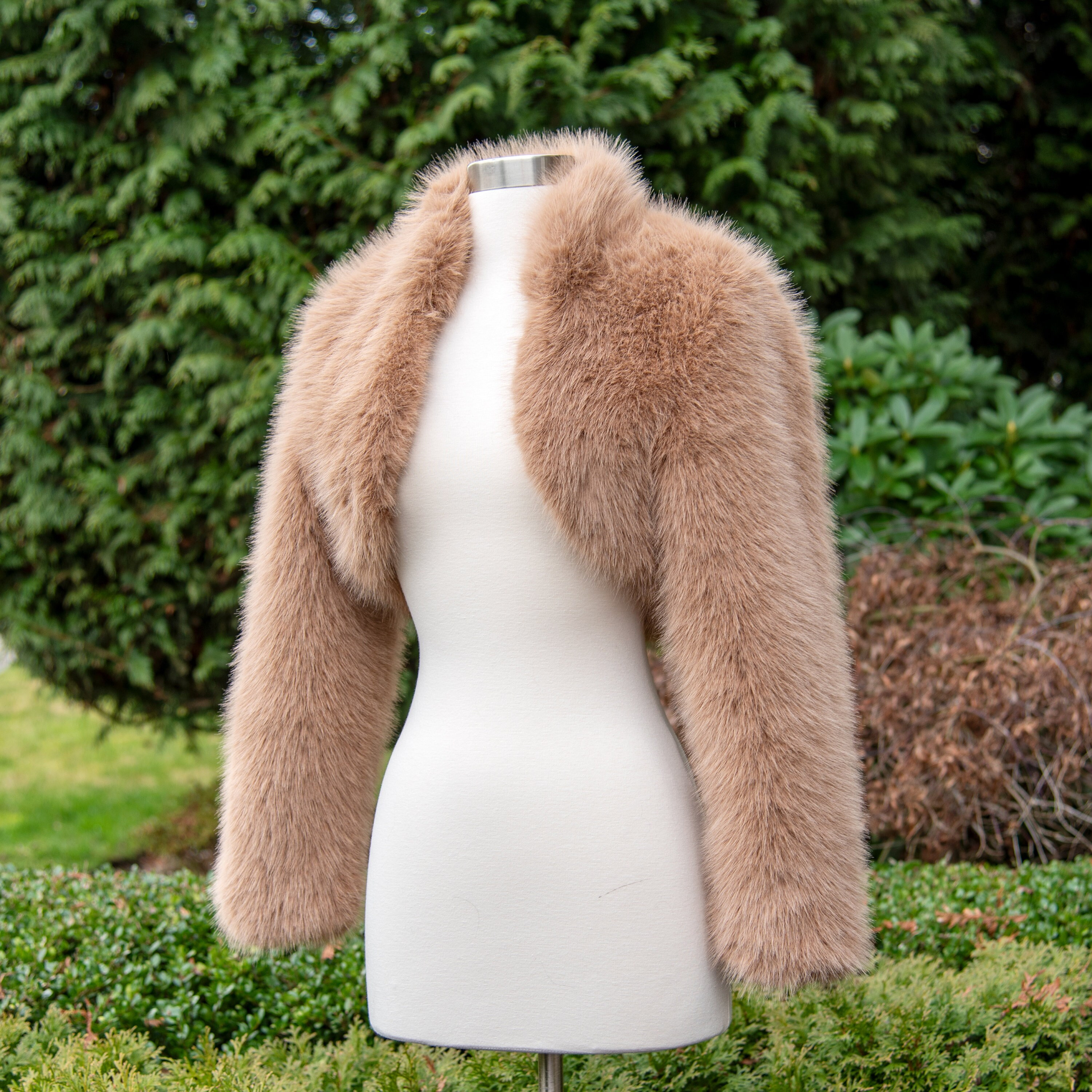 Helan Women's Luxury Faux Fur Cloak Cape Coat Fur Wrap