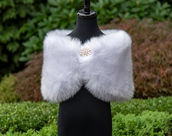Light gray flower girl faux fur wrap, wedding faux fur shawl, faux fur stole, faux fur cape B012F-light-gray