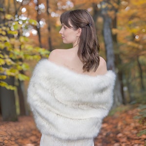20 wide ivory faux fur wrap with darker tips, wedding faux fur shawl, bridal faux fur stole, bridal wrap, B010-ivory-black-tips image 2