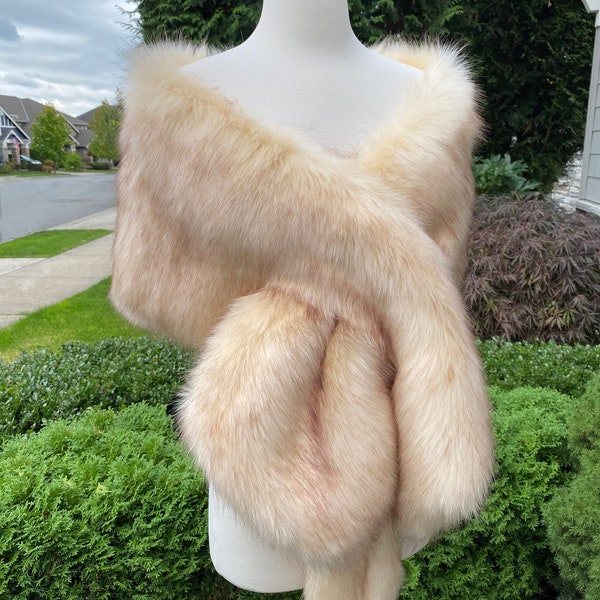 Champagne faux fur bridal wrap with brown tips, wedding faux fur shawl, faux fur stole, bridal cape, faux fur shrug B005-champagne