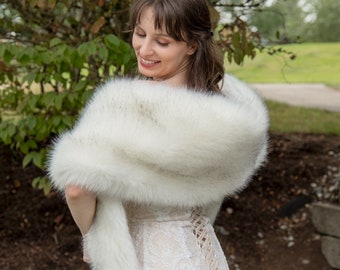 Light Ivory Faux Fur Bridal Wrap: Black Tipped Stole Shrug
