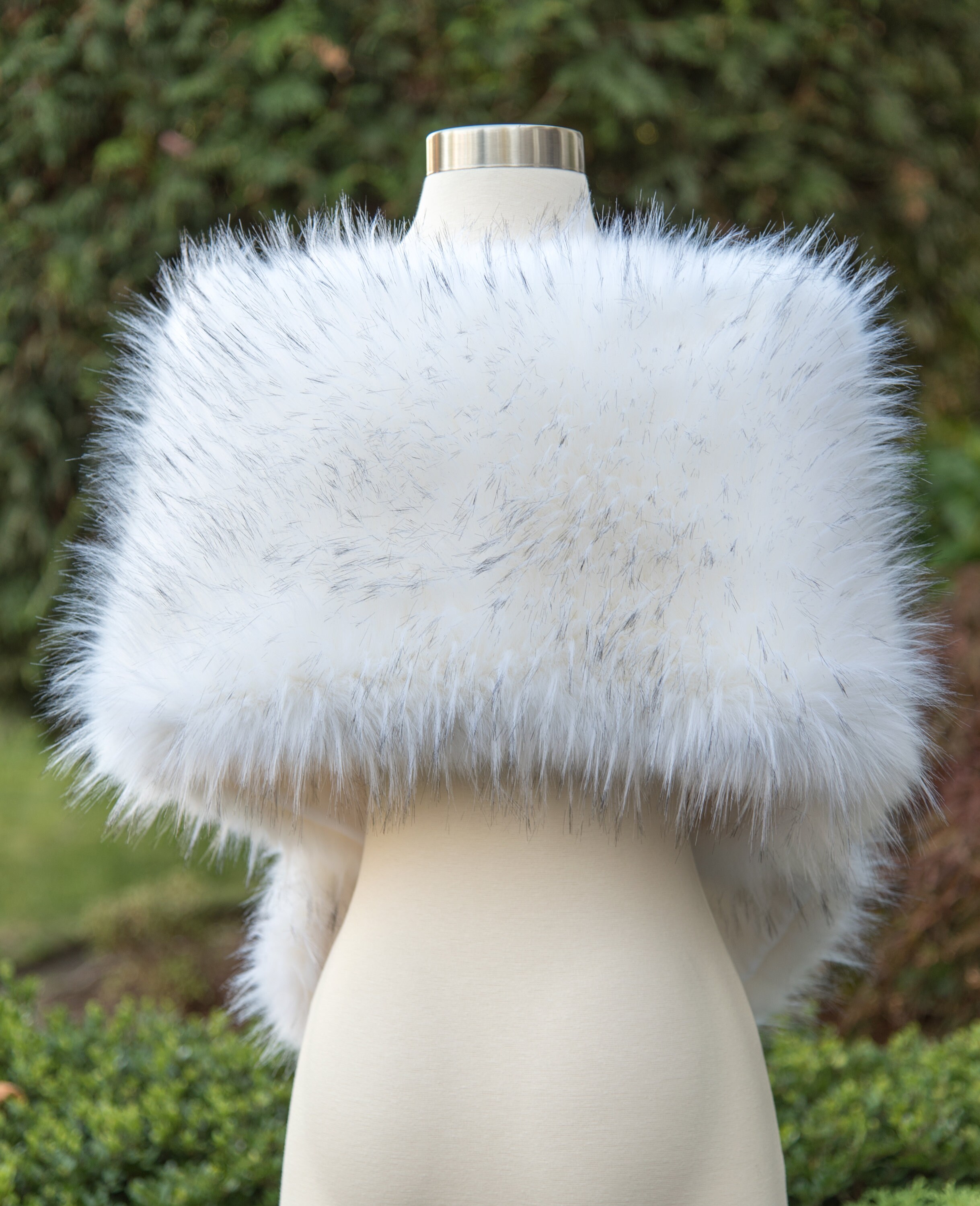 White faux fur wrap B005-white-darker-tips – ALEX BRIDAL