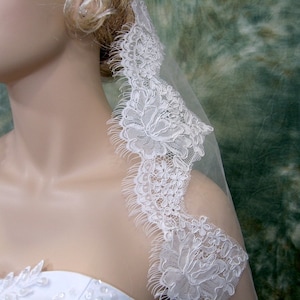 wedding veil, bridal veil, mantilla veil, fingertip length veil, alencon lace veil, wedding veil ivory