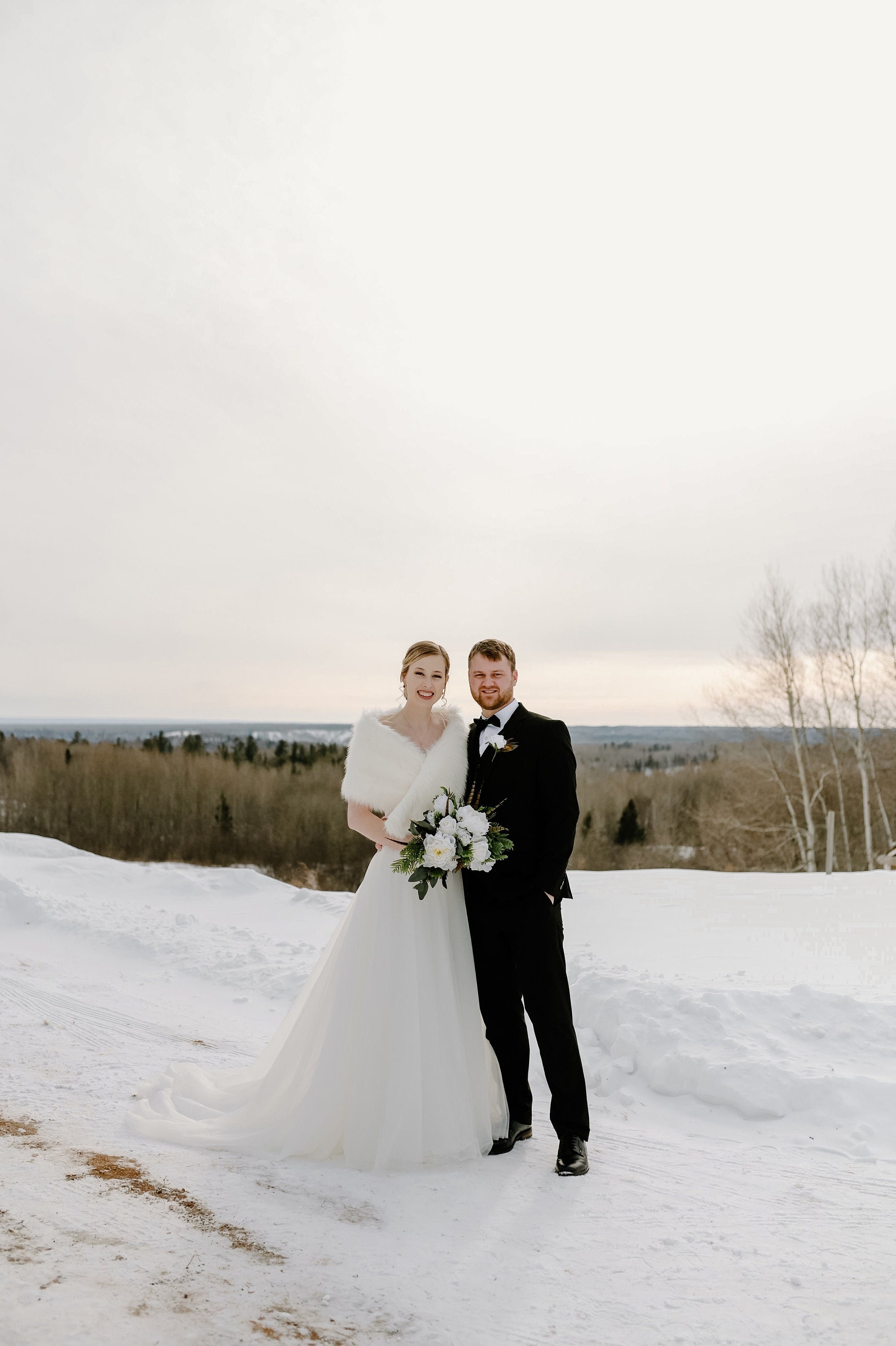 Étole mariée fausse fourrure ivoire