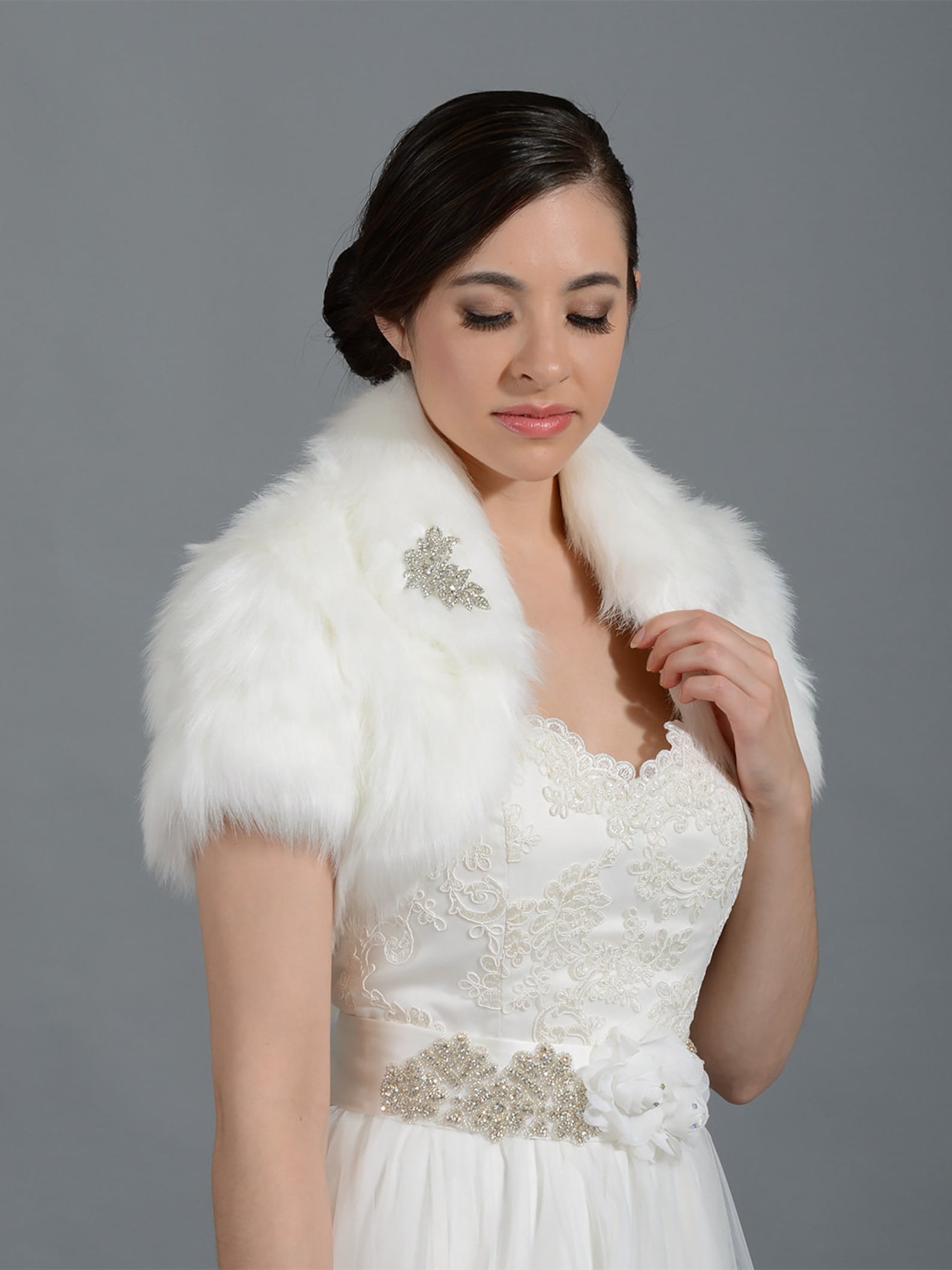 Ivory faux fur bolero faux fur shrug Wedding bolero wedding | Etsy