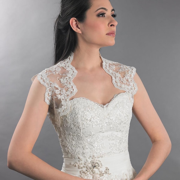Bolero de boda de encaje marfil: Bolero de novia bordado