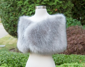 Gray faux fur wrap, silver faux fur stole, faux fur shawl, bridal wrap, wedding shrug, bridal shrug, faux fur cape, faux fur wrap B012-gray