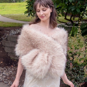 Light blush faux fur bridal wrap, wedding faux fur shawl, faux fur stole, bridal cape, faux fur shrug B005-light-blush-new image 7