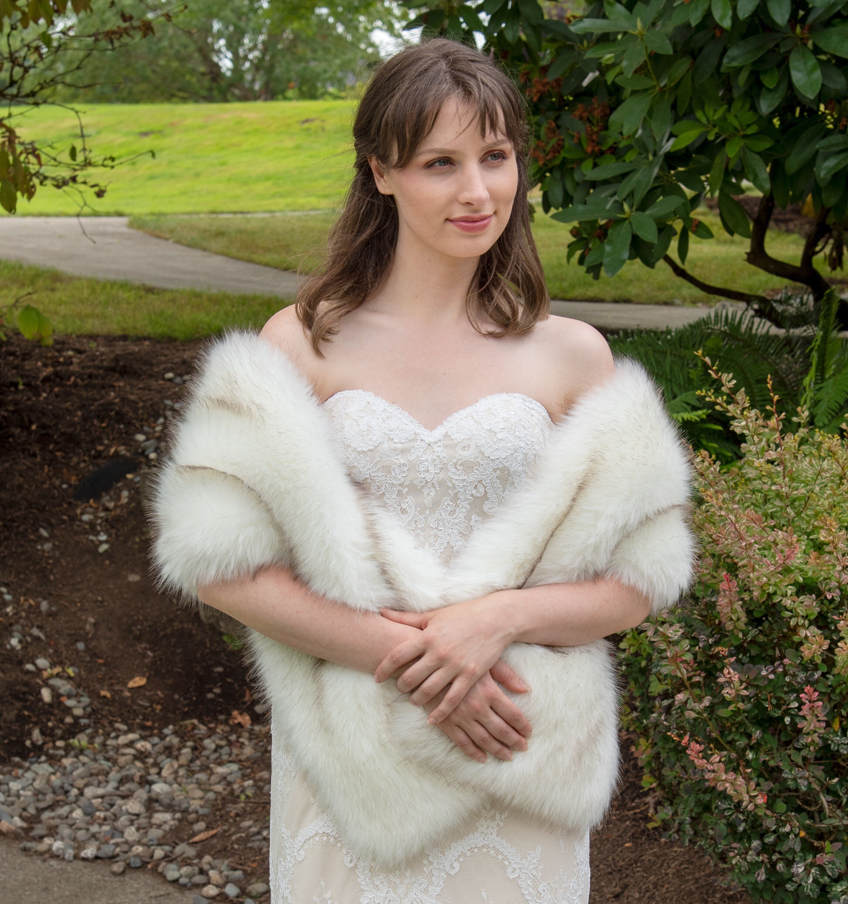 ivory faux fur shawl