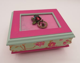 Vintage Wood Jewelry Box, Jeweled Owls, Mom and Baby, Pink, Green, Upcycled, Free Shipping