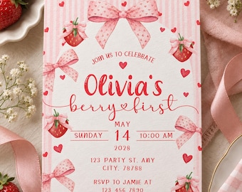 Könnte beinhalten: Eine rechteckige Einladungskarte mit rosa-weiß gestreiftem Hintergrund, roten Herzakzenten, rosa Schleifen und Erdbeerillustrationen. Der Text lautet: JOIN US TO CELEBRATE Olivia's berry first MAY SUNDAY 14 10:00 AM 2028.