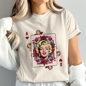 Valentinstag Queen of Hearts Shirt, Queen Dolly Valentinstag Rundhalsausschnitt, Retro Valentines Shirt, Queen Hearts Design, Galentine's,