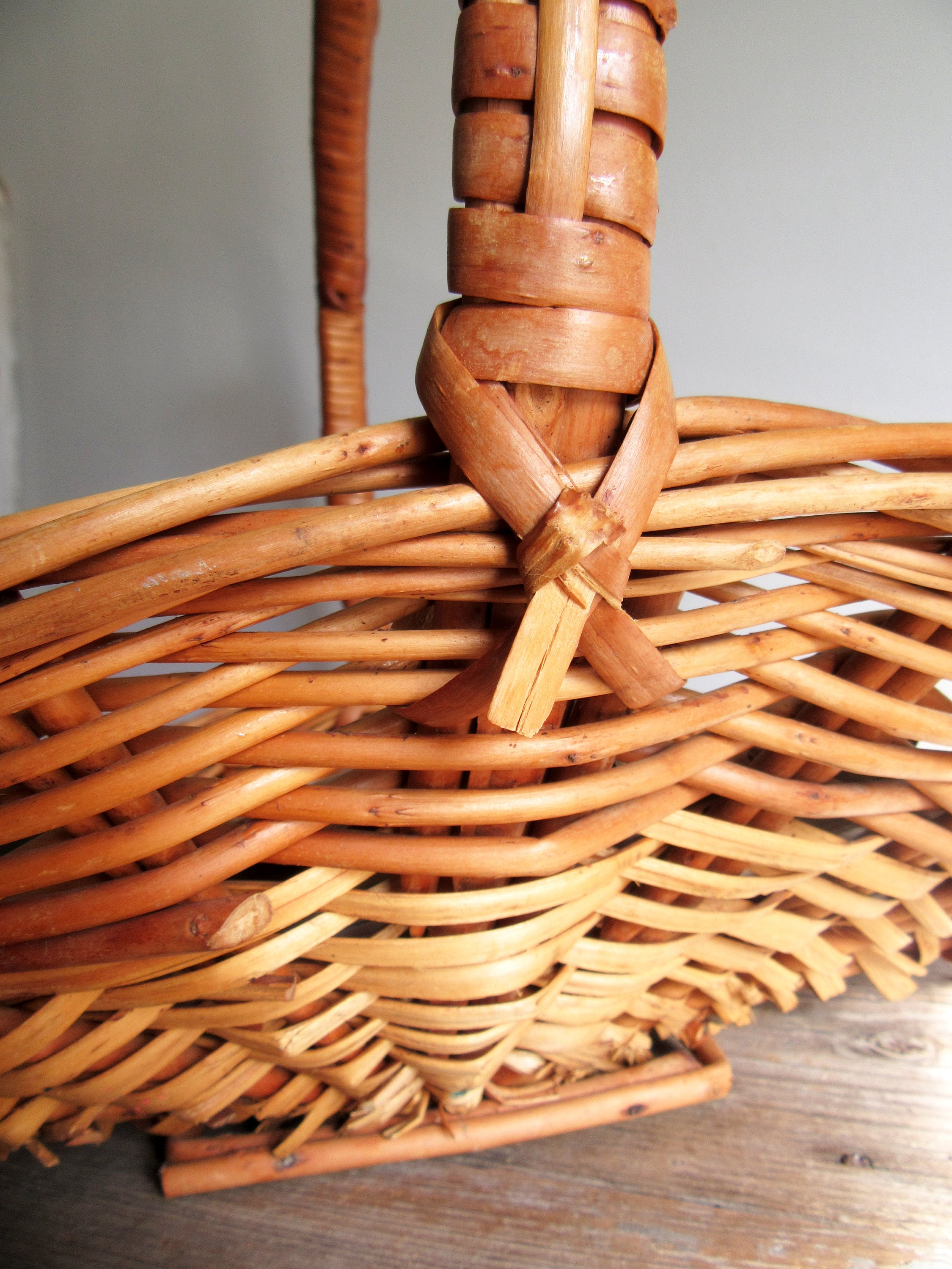 Large Wicker Gathering Basket Display Farmhouse with Handle Etsy
