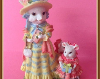 Mice Figurine, Mrs. Minnie Cheesebits, Astoria, Adelaid, Vintage 1995