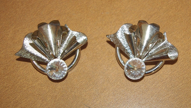 Silver Tone Flower Fan Earrings, Large Clear Stone, Pierced Earrings, Vintage image 2