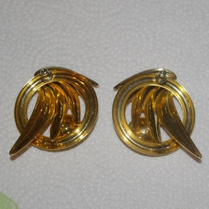 Gold Tone Round Earrings, Spiral Stone, Feather Design, Pierced Vintage 1970's image 3