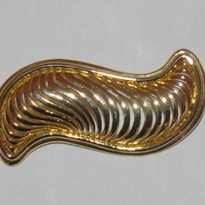 Vintage Gold Tone Swirl Brooch 1980's image 2