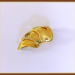 Gold Tone Curved Brooch, Mod, Shiny, Vintage 1970&#39;s