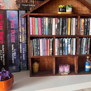 Wooden Mini Bookshelf with DIY Mini Book Guide | Holds 80 Mini Books | Bookish Decor for Kindle Readers